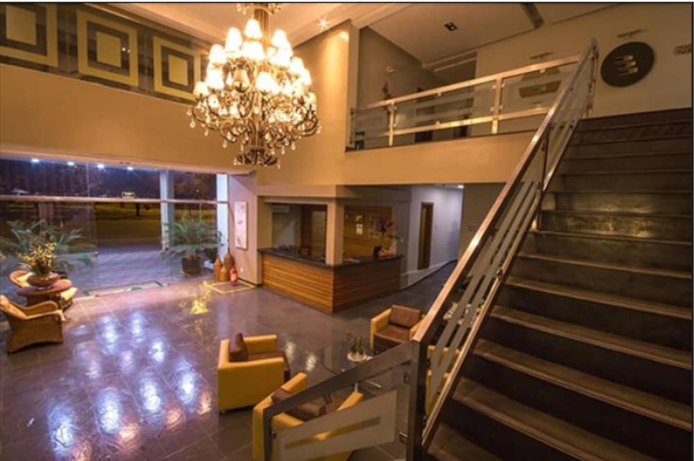 Aipana Plaza Hotel บัววิสตา ภายนอก รูปภาพ